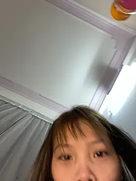 Snapshot of say-hi2 chatting on 12/03/25, 01:09 say-hi2 online show from 12/03/25, 01:09