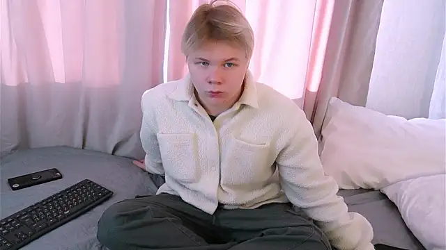 Snapshot of Brian_Mils chatting on 02/18/26, 11:17 Brian Mils online show from 02/18/26, 11:17