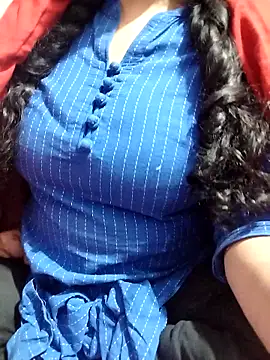 hottyrose69 online show from 02/01/26, 10:47