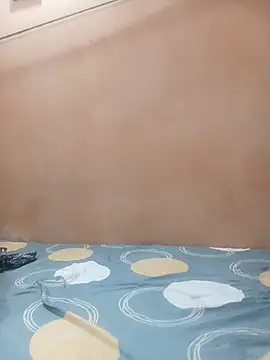 devarapq1478 online show from 04/18/26, 07:58