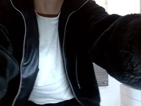 JuanGomm online show from 03/07/26, 03:03