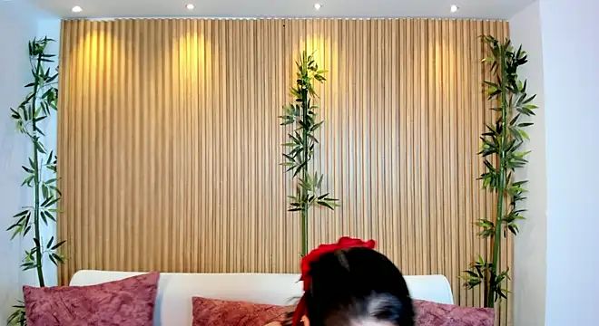 Snapshot of TiffanyHoustton chatting on 05/25/26, 12:11 TiffanyHoustton online show from 05/25/26, 12:11