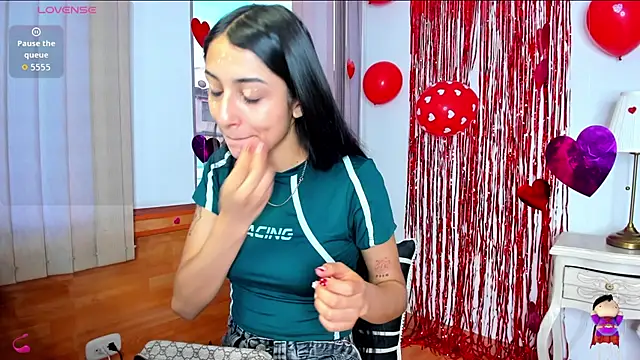 lya  brown online show from 02/14/26, 11:51