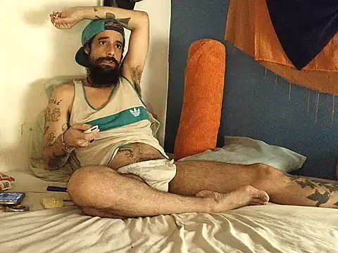 Snapshot of ooproprio chatting on 05/15/26, 03:02 ooproprio online show from 05/15/26, 03:02