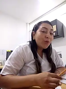 Valeria montana  online show from 02/04/26, 12:22