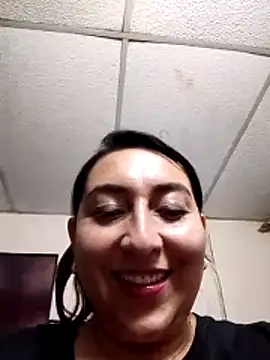 Valeria montana  online show from 03/19/26, 11:42