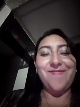 Valeria montana  online show from 05/05/26, 12:07