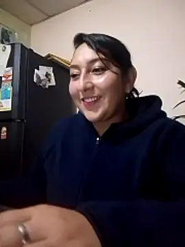 Valeria montana  online show from 05/07/26, 12:49