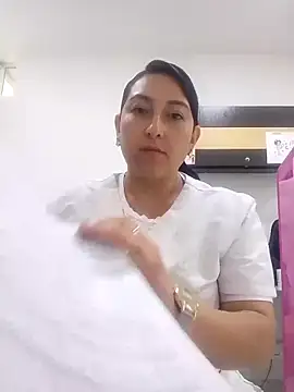 Valeria montana  online show from 06/02/26, 04:09