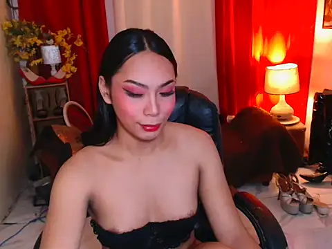 Snapshot of kylieEmparado chatting on 05/29/26, 12:52 kylieEmparado online show from 05/29/26, 12:52
