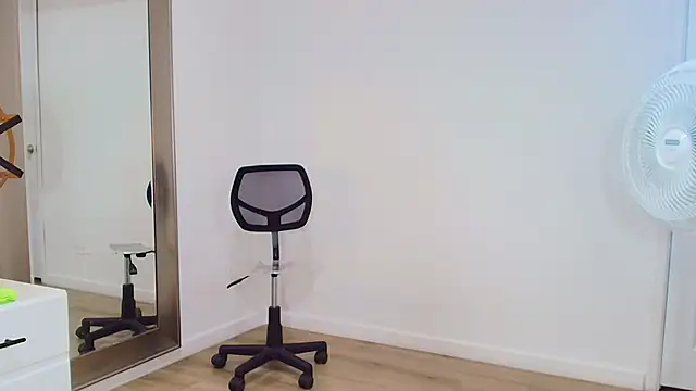 Sara BigAss- online show from 01/08/26, 12:57