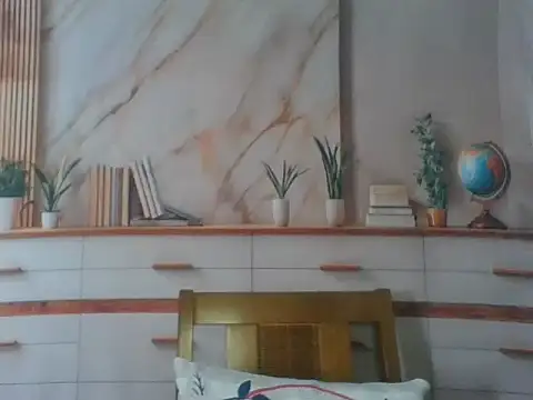 Luna-Hot0802 online show from 12/22/25, 12:57