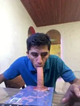 Snapshot of maxI_dick33 chatting on 03/03/26, 02:45 maxI dick33 online show from 03/03/26, 02:45