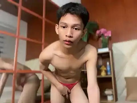 Snapshot of TheBoyAboveYou chatting on 02/01/26, 07:29 TheBoyAboveYou online show from 02/01/26, 07:29