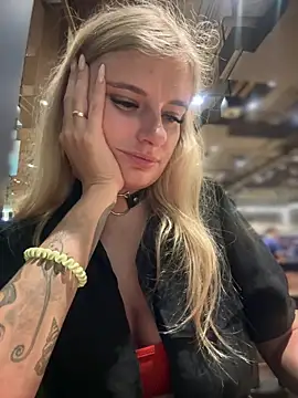 Betsy online show from 12/21/24, 11:44