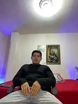 williamsmiiths16 online show from 02/03/26, 12:21