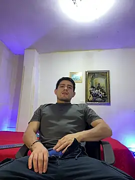 williamsmiiths16 online show from 02/04/26, 01:33