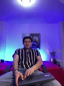 williamsmiiths16 online show from 04/11/26, 01:43