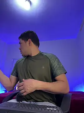 williamsmiiths16 online show from 04/24/26, 11:56