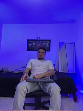 williamsmiiths16 online show from 06/01/26, 11:45
