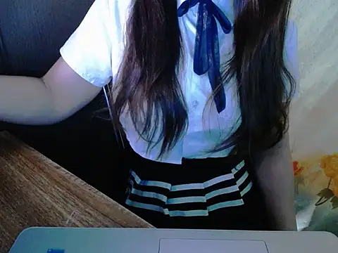 Snapshot of maian_love chatting on 07/18/26, 06:56 maian love online show from 07/18/26, 06:56