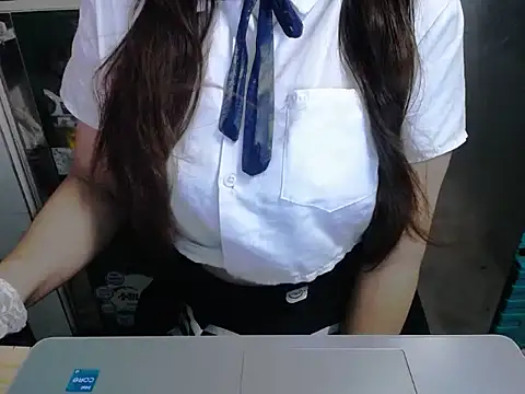 Snapshot of maian_love chatting on 07/20/26, 06:54 maian love online show from 07/20/26, 06:54