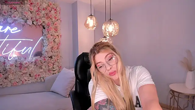 MadisonKane online show from 03/12/26, 11:16