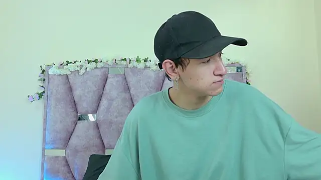 iris and damian online show from 02/13/26, 05:20