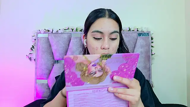 iris and damian online show from 04/19/26, 05:23