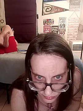 snowbird1117 online show from 04/17/26, 08:39