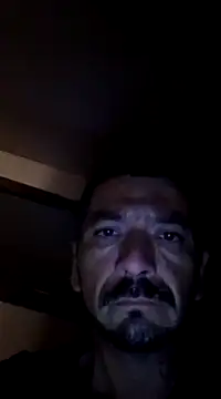 Snapshot of Guero0751@xh chatting on 12/22/24, 03:22 Guero0751xh online show from 12/22/24, 03:22