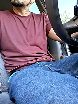 Snapshot of Guero0751@xh chatting on 10/15/25, 10:10 Guero0751xh online show from 10/15/25, 10:10