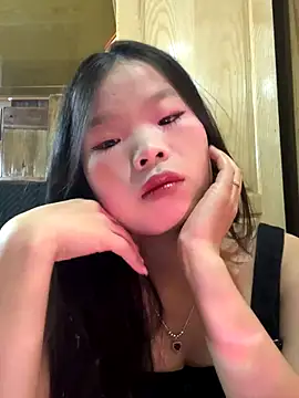 Heni-a online show from 12/05/25, 06:33