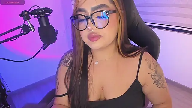 Snapshot of asheryn chatting on 02/07/26, 02:15 asheryn online show from 02/07/26, 02:15