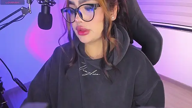 Snapshot of asheryn chatting on 02/12/26, 01:44 asheryn online show from 02/12/26, 01:44