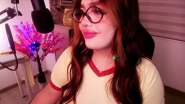 Snapshot of asheryn chatting on 07/08/26, 01:54 asheryn online show from 07/08/26, 01:54