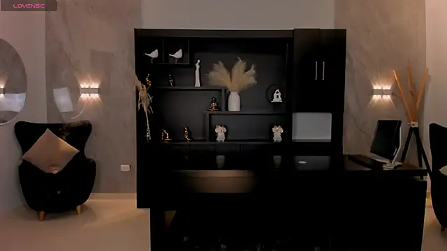 ChloeManson online show from 03/18/25, 08:48