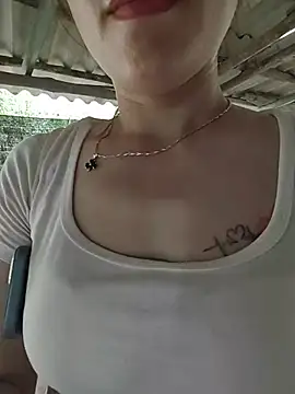 Snapshot of Baby-Linh chatting on 05/18/26, 11:05 Baby-Linh online show from 05/18/26, 11:05