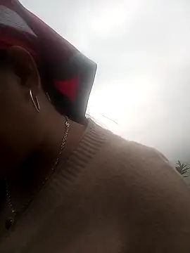 sary-hot2x online show from 04/05/26, 01:14