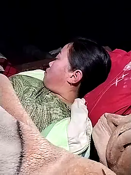 AlilaK2 online show from 12/17/25, 01:50