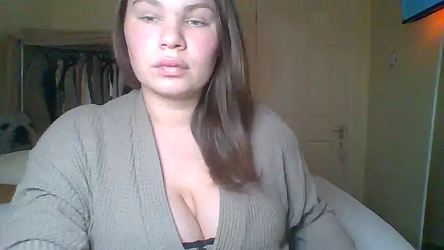 Snapshot of GEMMARMALADE chatting on 12/19/25, 03:08 GEMMARMALADE online show from 12/19/25, 03:08