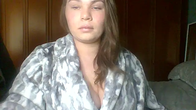 Snapshot of GEMMARMALADE chatting on 02/15/26, 02:14 GEMMARMALADE online show from 02/15/26, 02:14