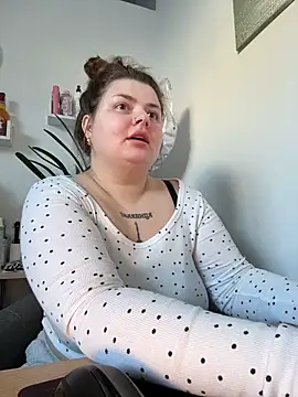 Snapshot of EvKamenskih chatting on 02/22/26, 08:57 EvKamenskih online show from 02/22/26, 08:57