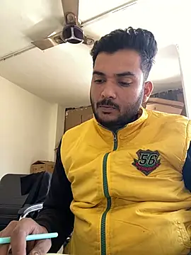 reyansh20134 online show from 02/05/26, 08:08