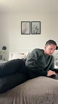 dirtyanal23 online show from 12/04/25, 09:40