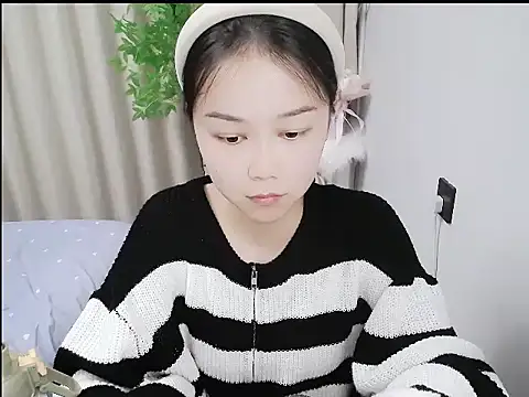 mili923 online show from 02/12/26, 02:23