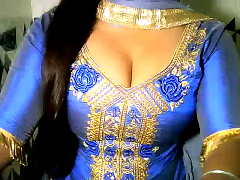 Hotty Suzuka online show from 06/07/26, 02:59