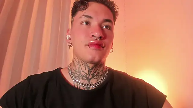 AlecBanne online show from 12/21/25, 11:23