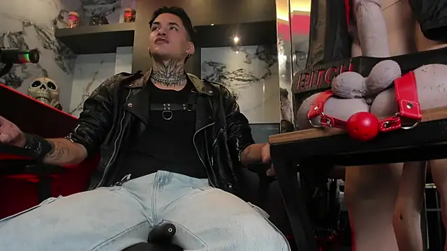 AlecBanne online show from 04/11/26, 10:58