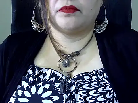 Soniya Sha online show from 02/18/26, 08:21